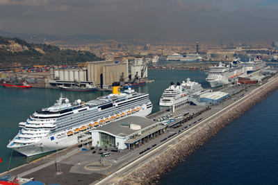 Puerto cruceros Barcelona